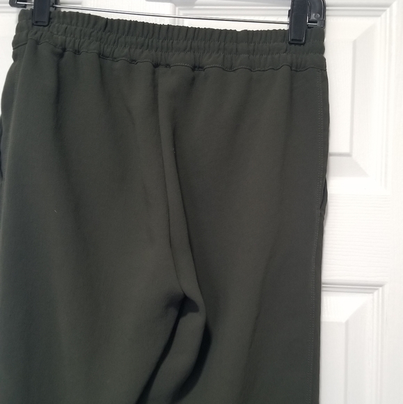 Aritzia Wilfred Green Jogger Buffon Pants - Picture 8 of 11